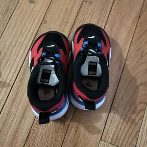 Like new only wore once puma sneakers